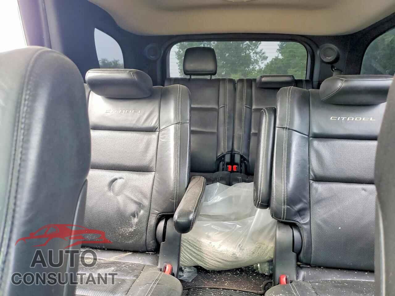 DODGE DURANGO 2018 - 1C4RDJEG4JC213685