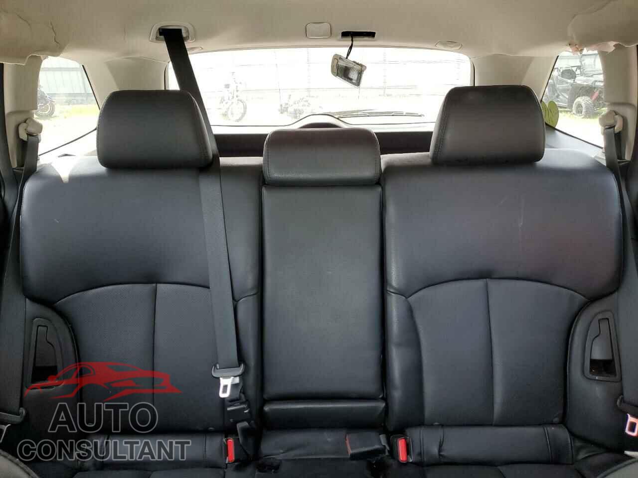 SUBARU OUTBACK 2014 - 4S4BRBLC3E3273905