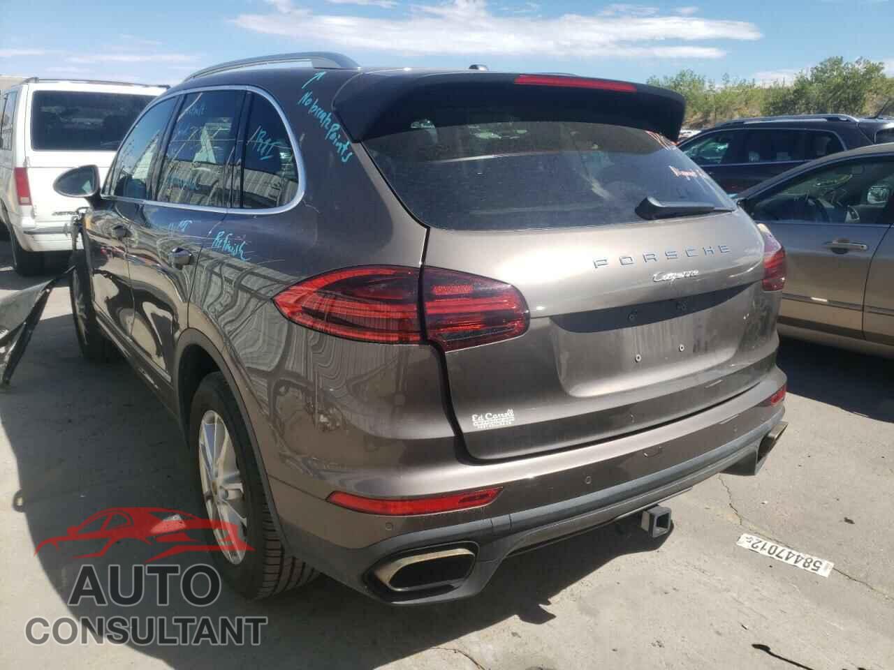 PORSCHE CAYENNE 2016 - WP1AA2A21GLA11383