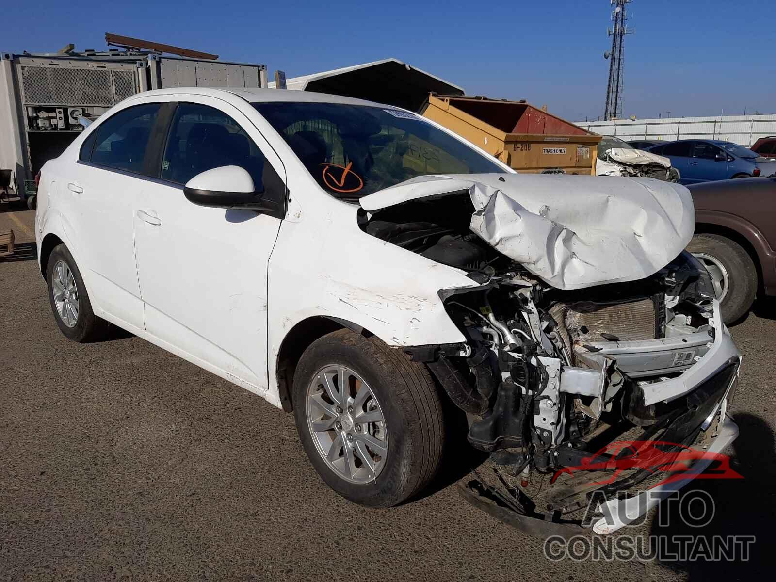 CHEVROLET SONIC 2017 - 1G1JD5SG6H4156931