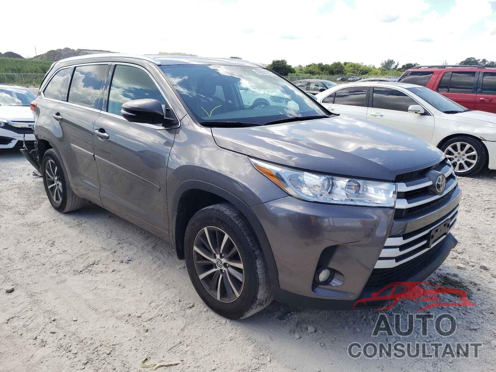 TOYOTA HIGHLANDER 2018 - 5TDJZRFH3JS540887