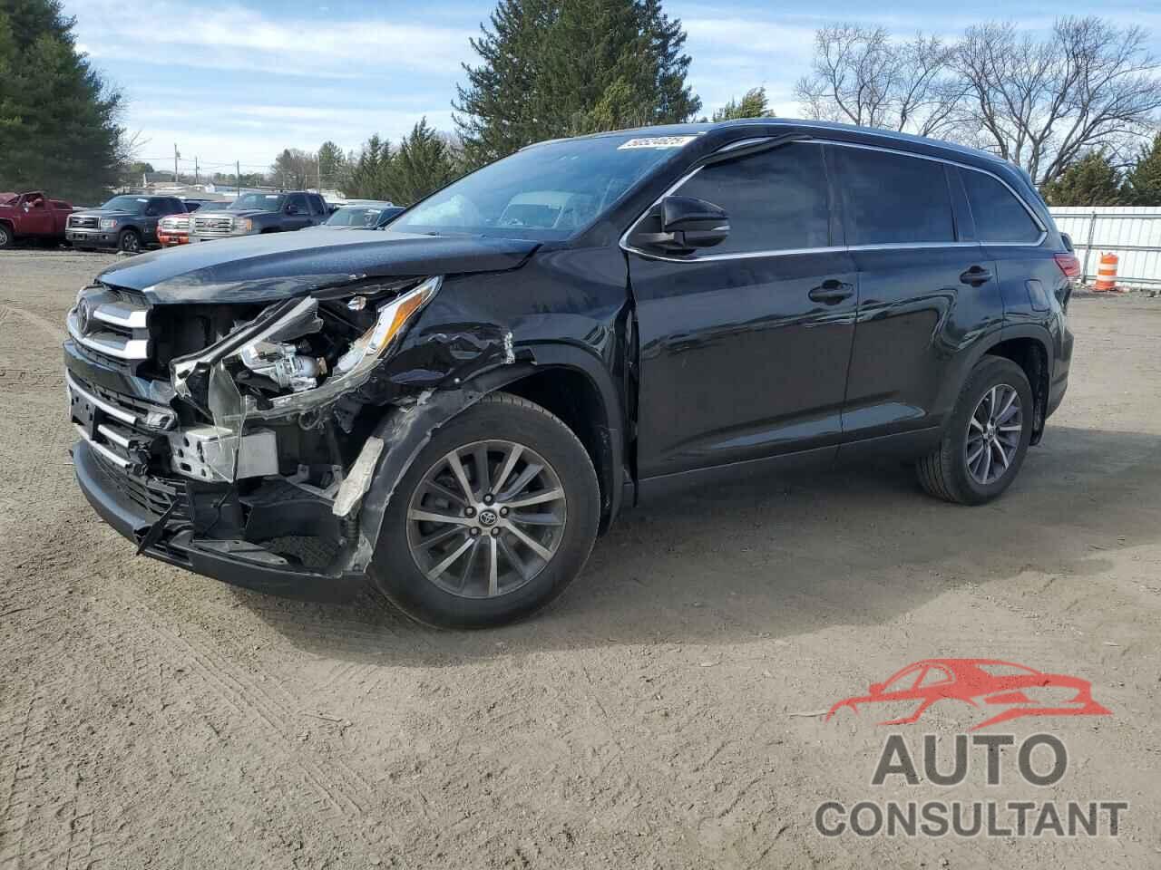 TOYOTA HIGHLANDER 2019 - 5TDJZRFH5KS606177