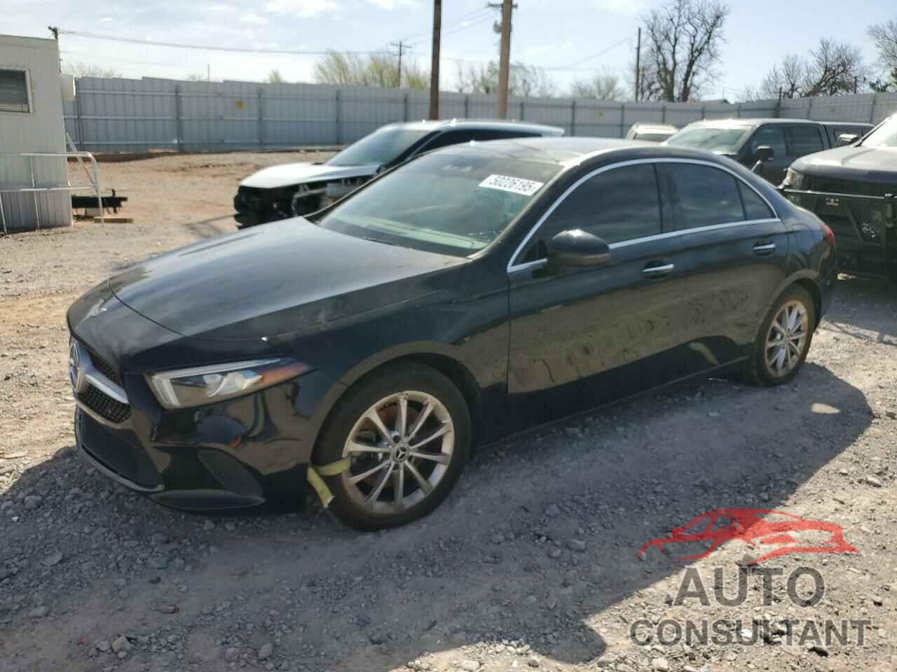 MERCEDES-BENZ A-CLASS 2019 - WDD3G4EB2KW026485