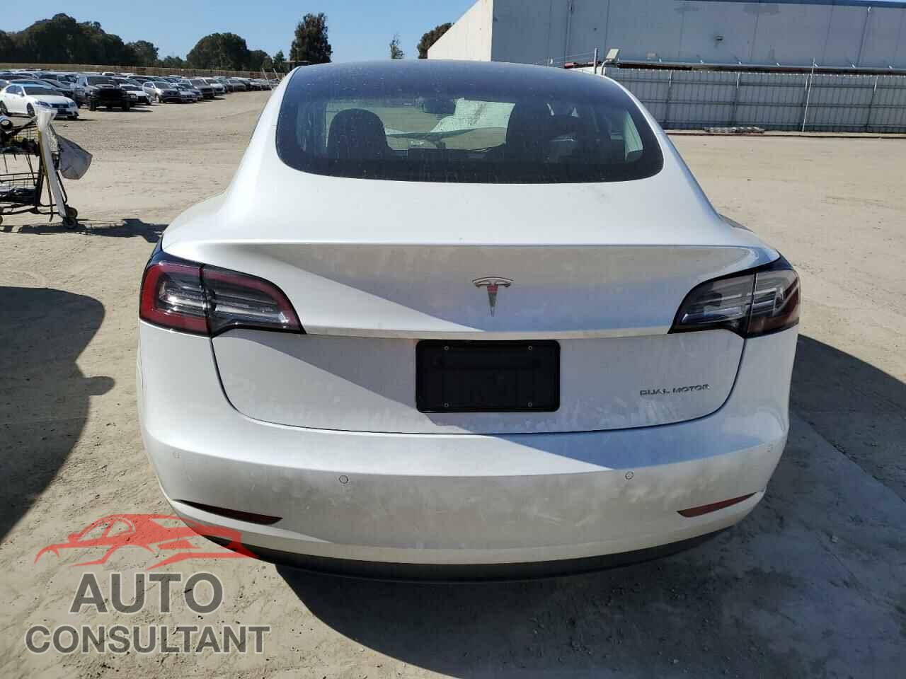 TESLA MODEL 3 2019 - 5YJ3E1EB4KF512816
