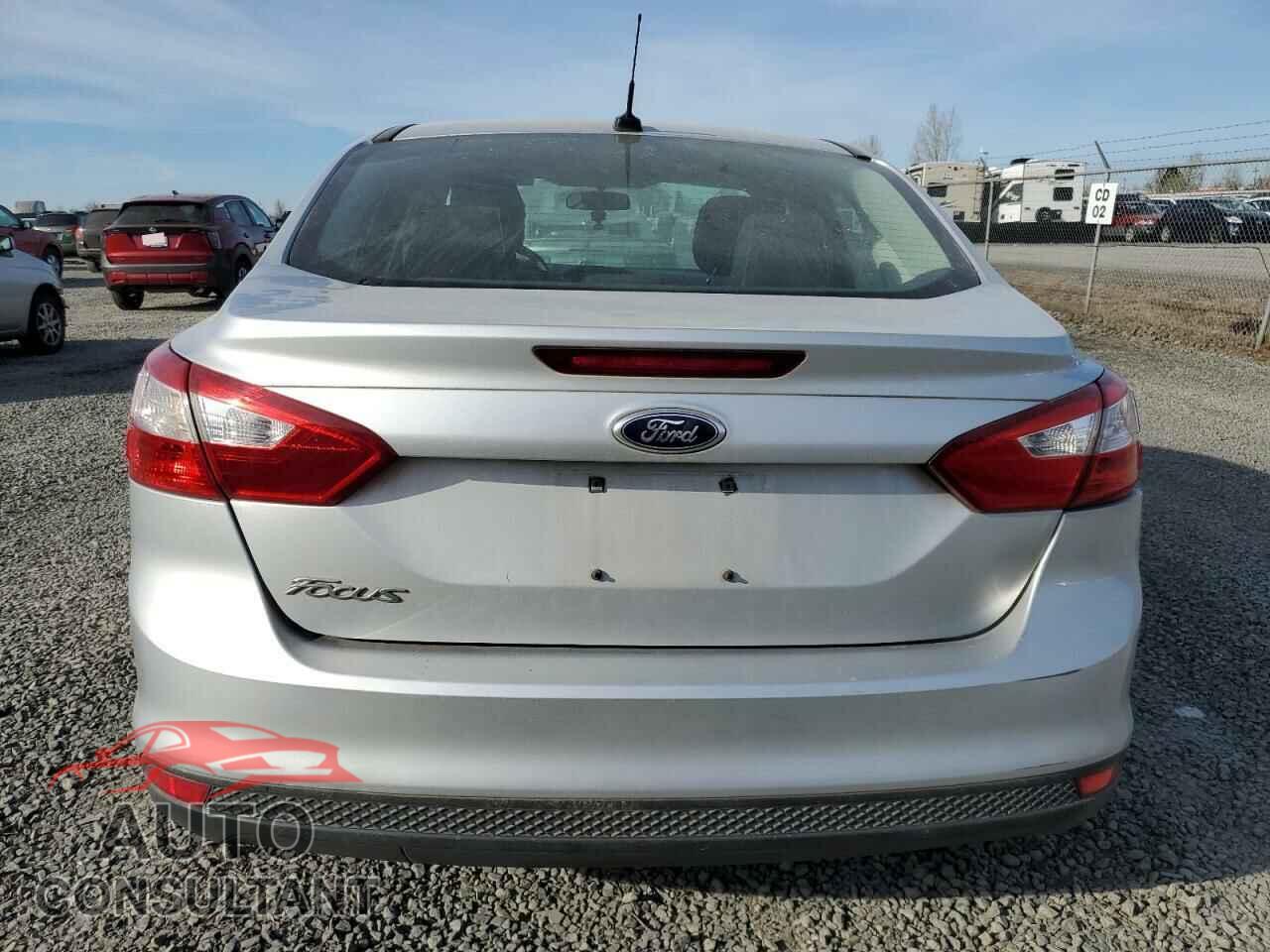 FORD FOCUS 2013 - 1FADP3E26DL184976