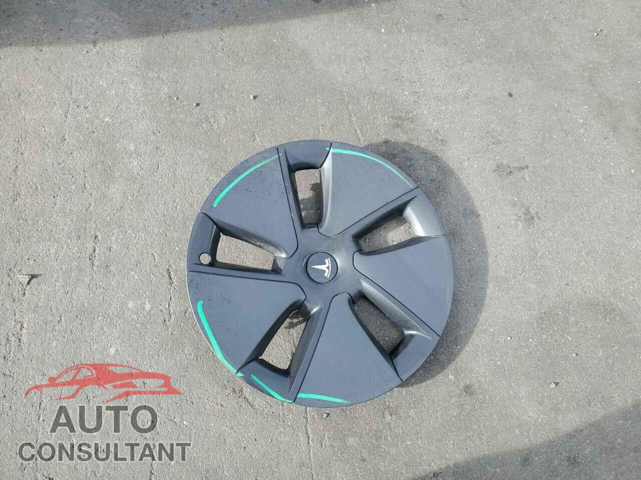 TESLA MODEL 3 2021 - 5YJ3E1EA1MF876427