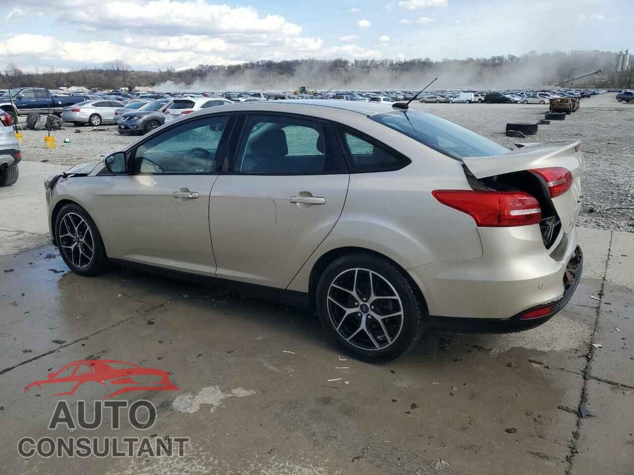 FORD FOCUS 2018 - 1FADP3H23JL269720