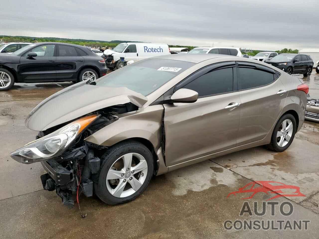 HYUNDAI ELANTRA 2013 - 5NPDH4AE5DH454300