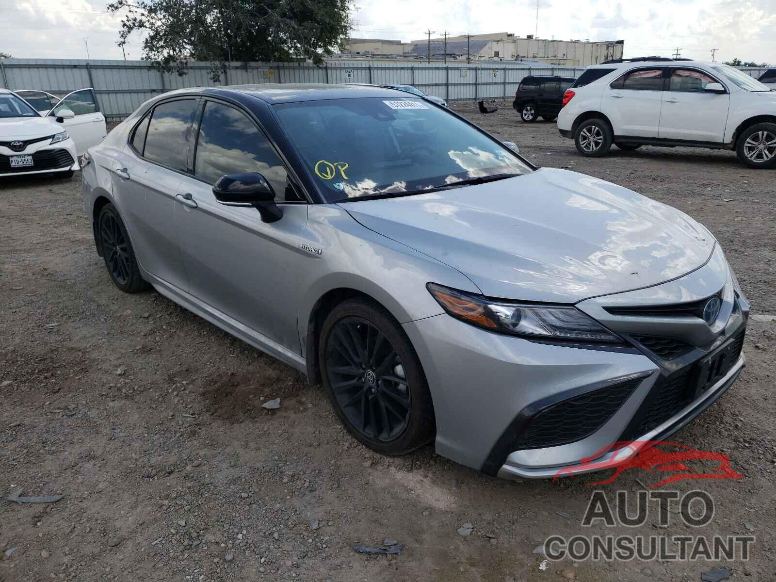 TOYOTA CAMRY 2021 - 4T1K31AK8MU024479