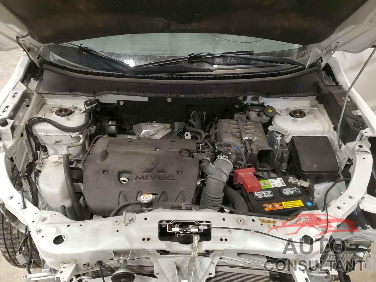 MITSUBISHI OUTLANDER 2021 - JA4ARUAU7MU019625