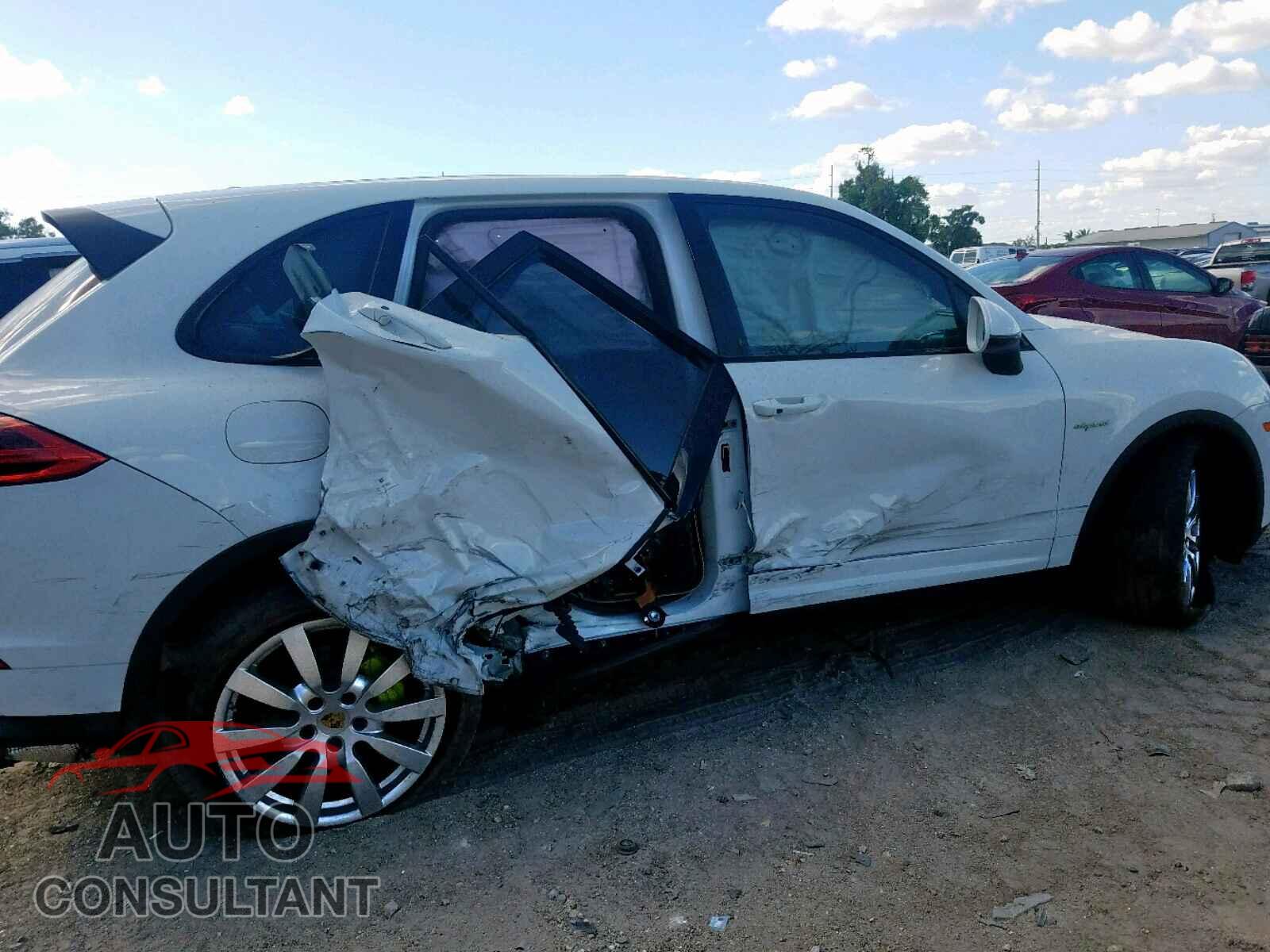 PORSCHE CAYENNE SE 2016 - WP1AE2A2XGLA58495