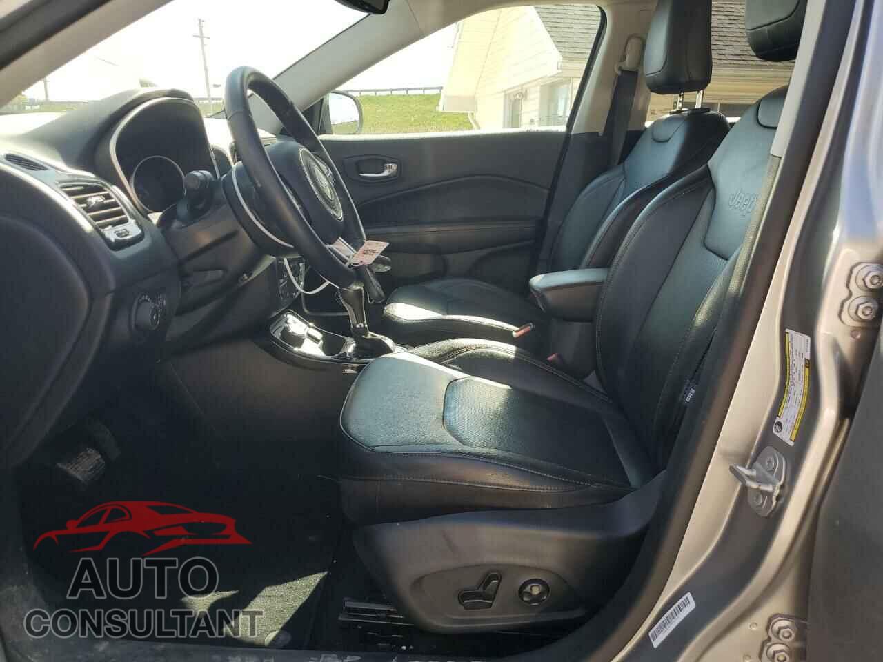 JEEP COMPASS 2019 - 3C4NJDCB3KT747525