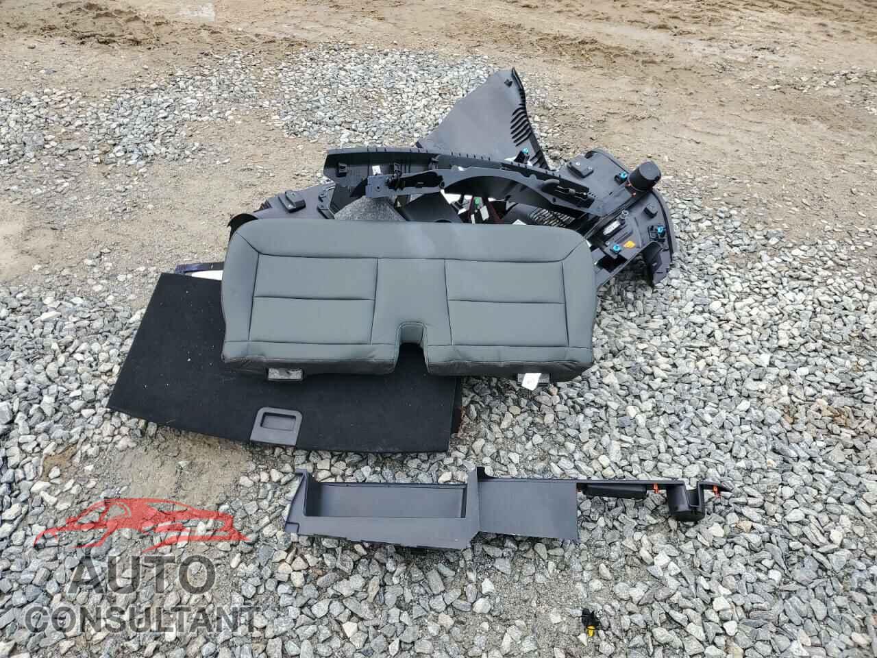FORD EXPLORER 2021 - 1FMSK8JH4MGC09238