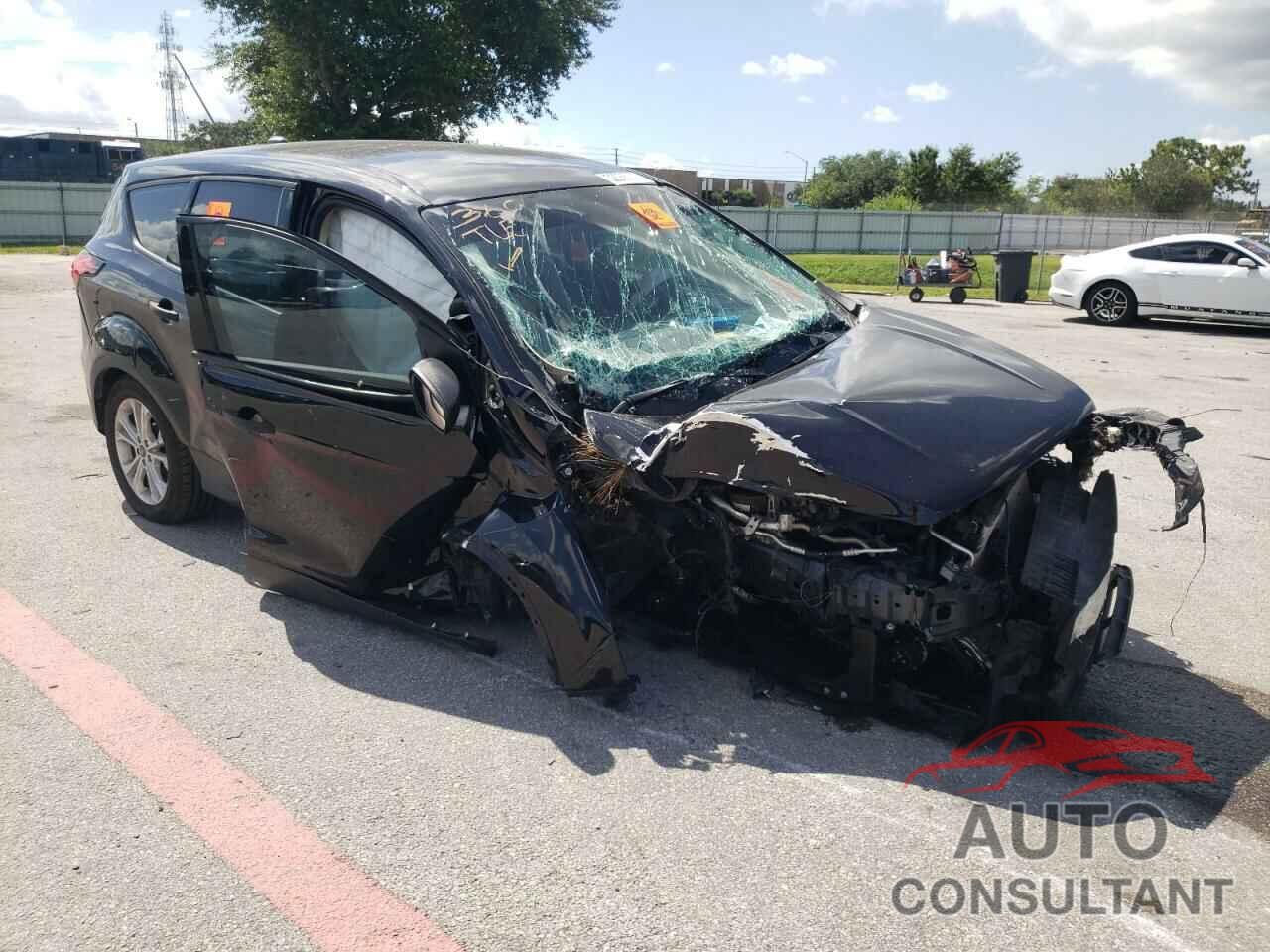 FORD ESCAPE 2019 - 1FMCU0F73KUC46490