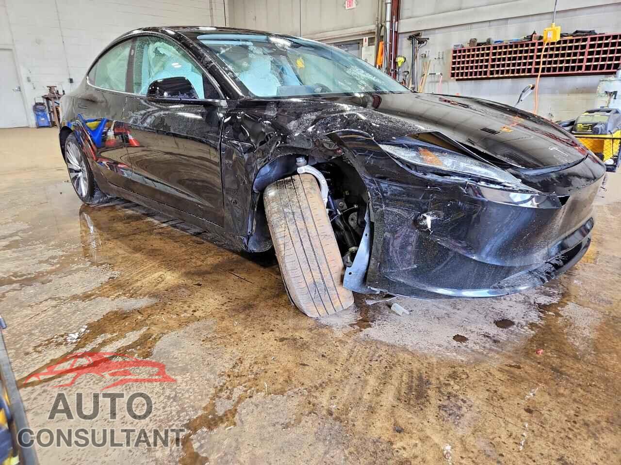 TESLA MODEL 3 2024 - 5YJ3E1EB2RF754675