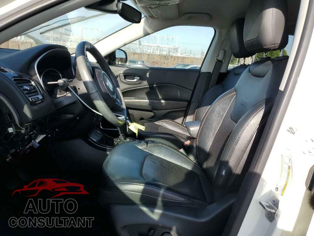 JEEP COMPASS 2018 - 3C4NJCCB4JT367909