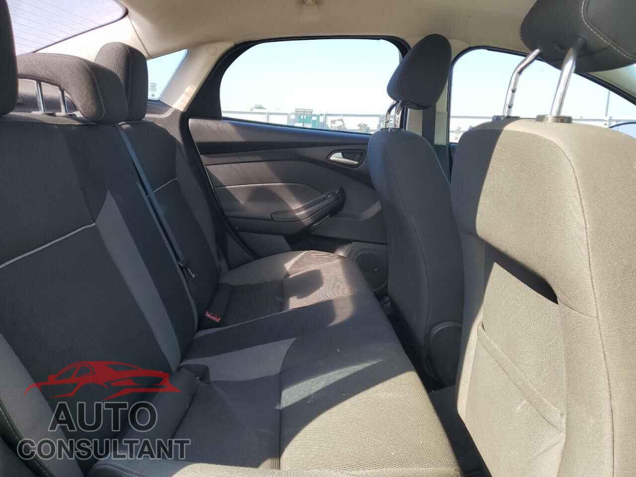 FORD FOCUS 2012 - 1FAHP3F23CL174243
