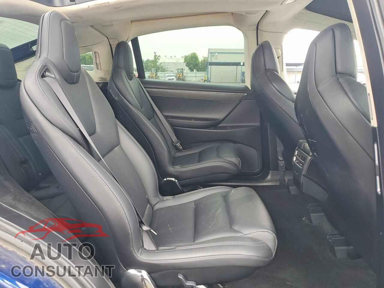 TESLA MODEL X 2017 - 5YJXCBE21HF079588
