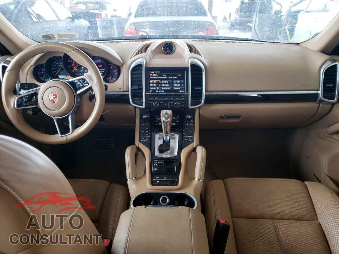 PORSCHE CAYENNE 2016 - WP1AA2A25GLA02086