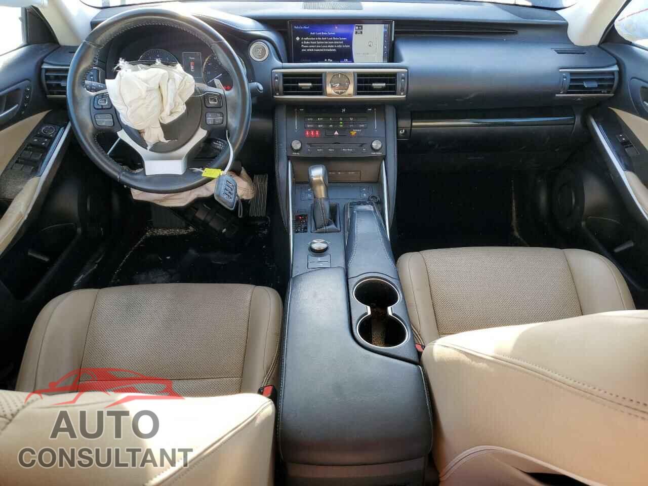 LEXUS IS 2018 - JTHBA1D29J5075497