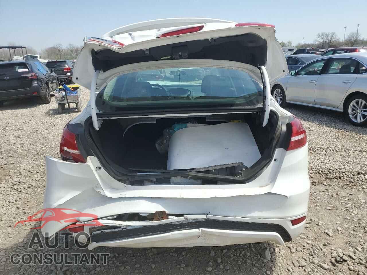 FORD FOCUS 2016 - 1FADP3F21GL230815