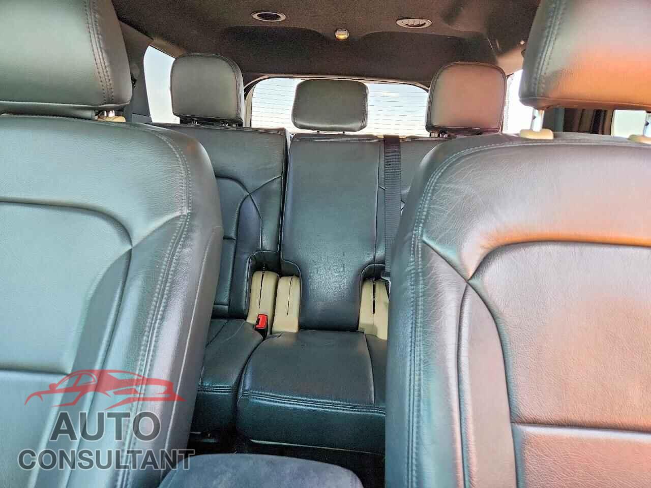 FORD EXPLORER 2017 - 1FM5K7D82HGA10603