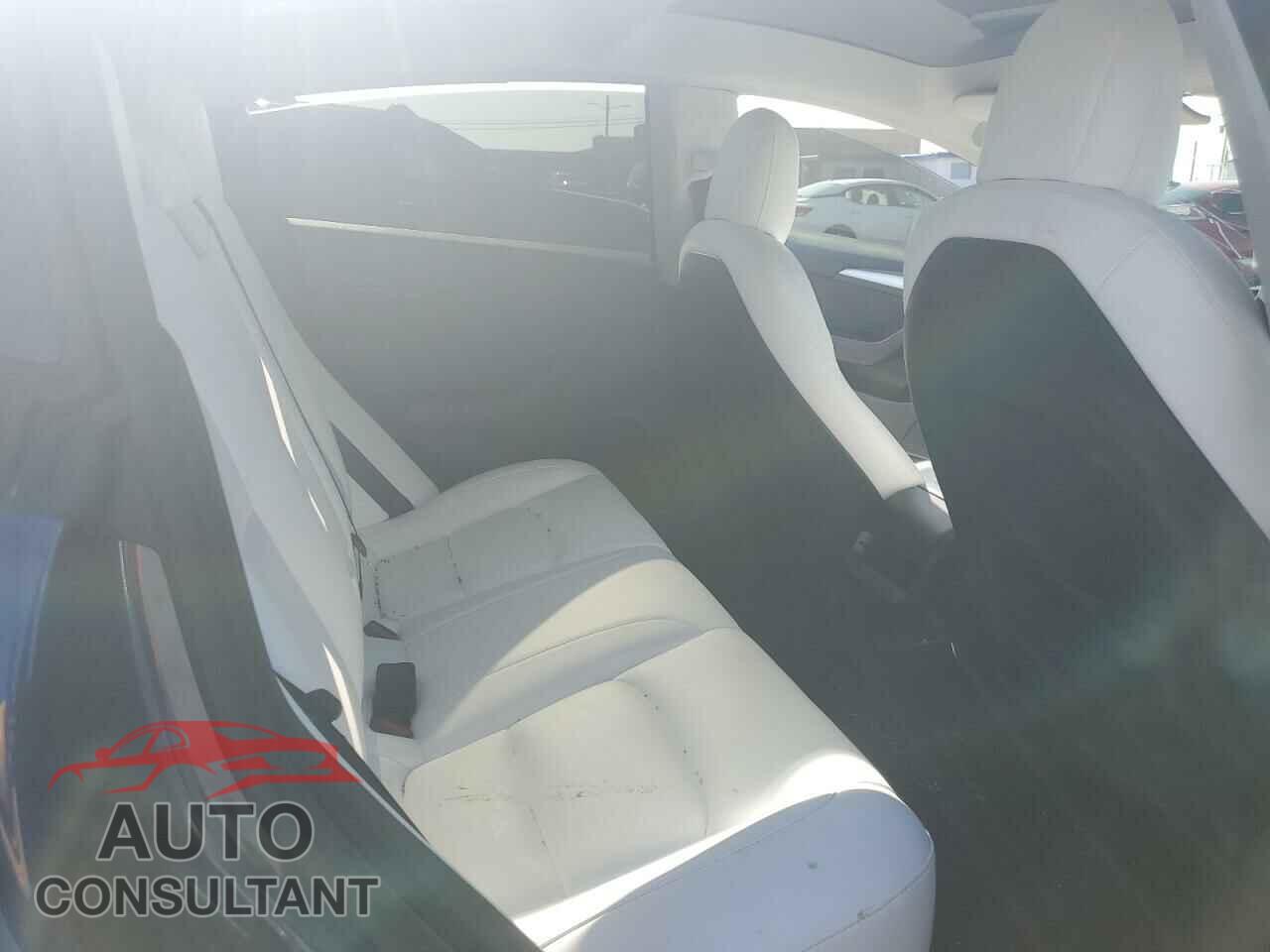 TESLA MODEL 3 2022 - 5YJ3E1EB8NF250738