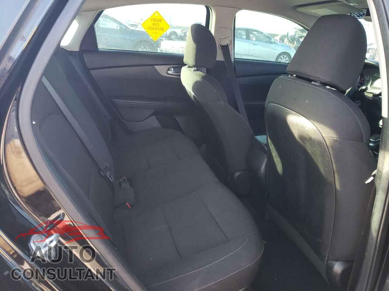KIA FORTE 2019 - 3KPF24AD9KE105840