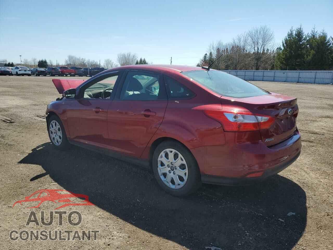 FORD FOCUS 2014 - 1FADP3F28EL226130