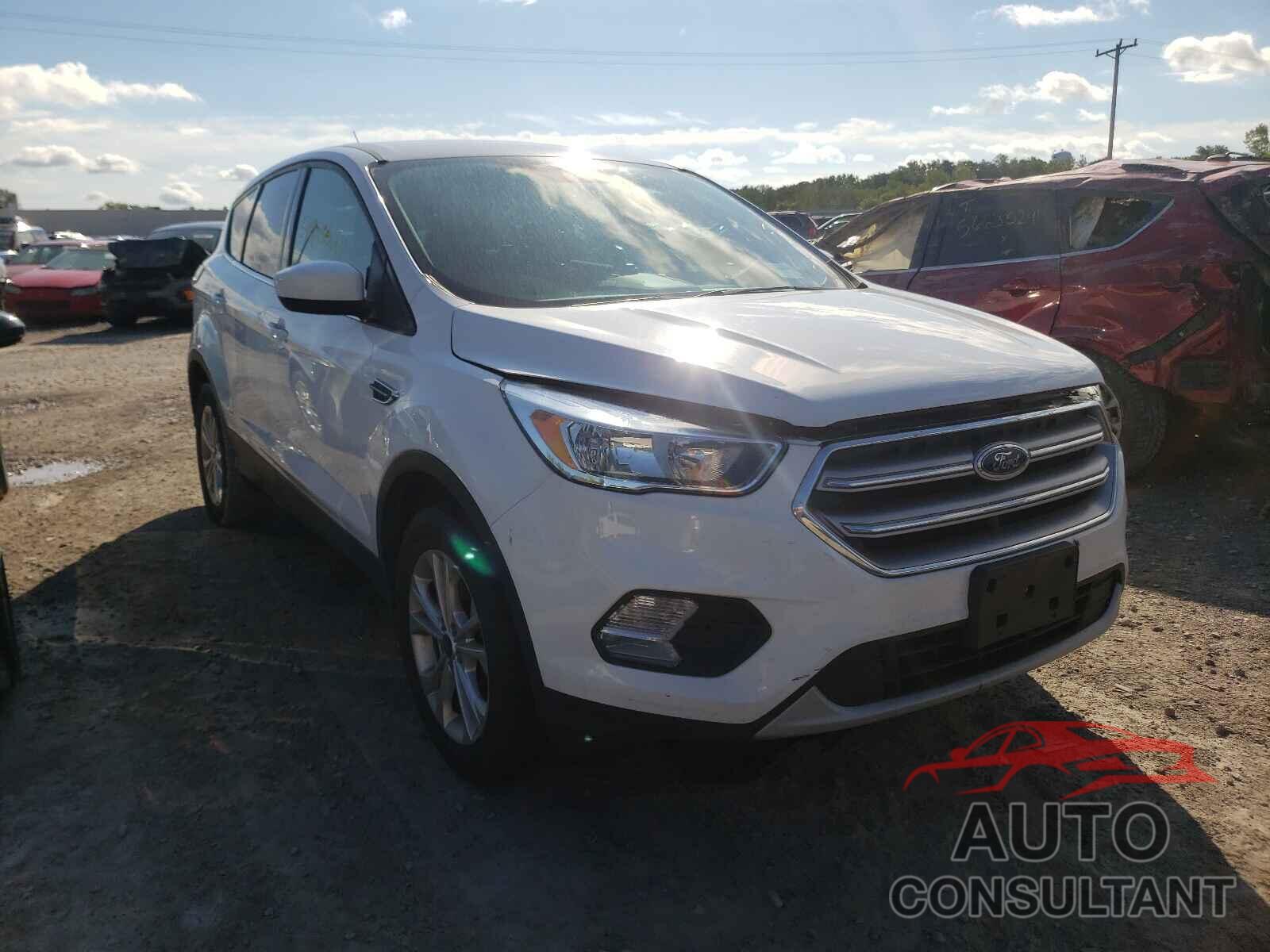 FORD ESCAPE 2017 - 1FMCU9GD9HUD94497