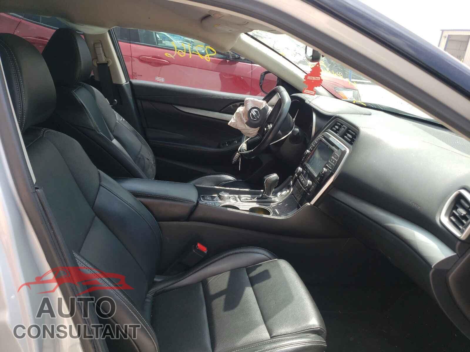 NISSAN MAXIMA 2017 - 1N4AA6AP6HC404064