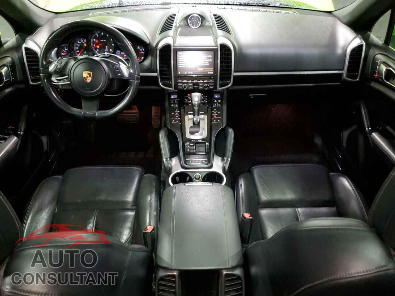 PORSCHE CAYENNE 2012 - WP1AA2A28CLA05588
