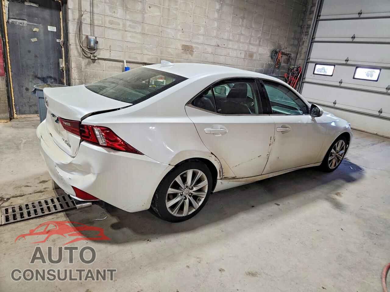 LEXUS IS 2015 - JTHCF1D27F5020950