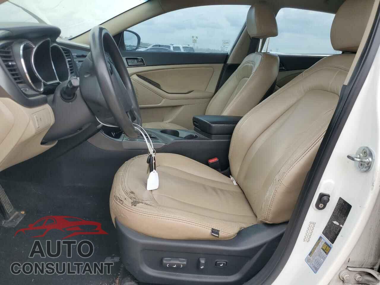 KIA OPTIMA 2011 - KNAGM4A79B5083193