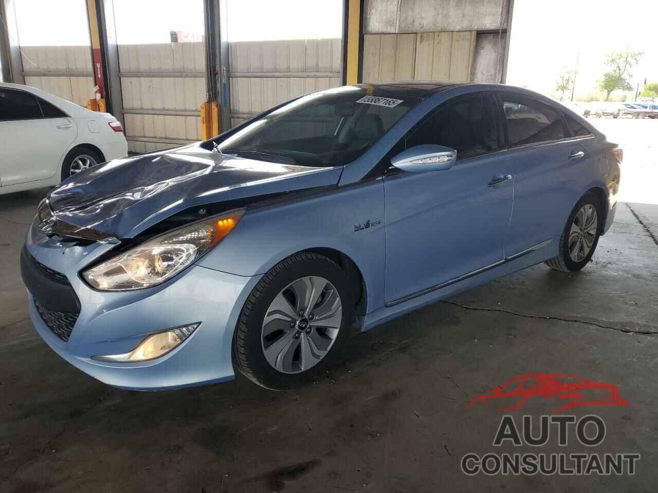 HYUNDAI SONATA 2015 - KMHEC4A42FA132228