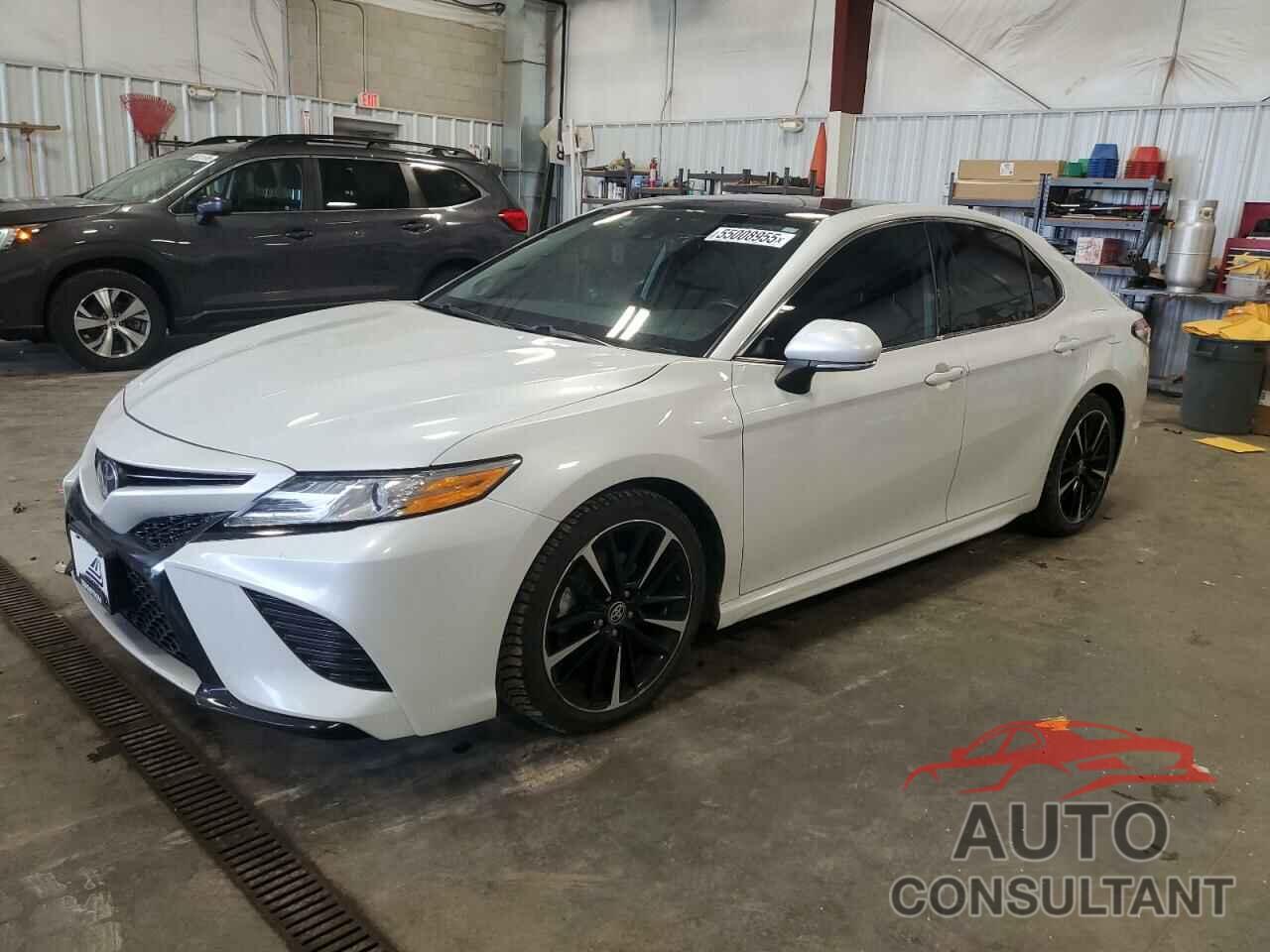 TOYOTA CAMRY 2020 - 4T1KZ1AK2LU040660