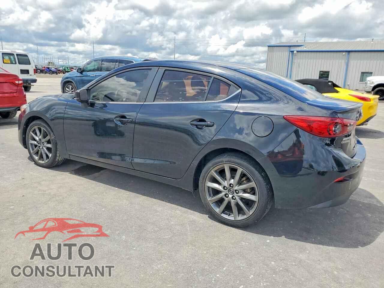 MAZDA 3 2018 - 3MZBN1V3XJM257987