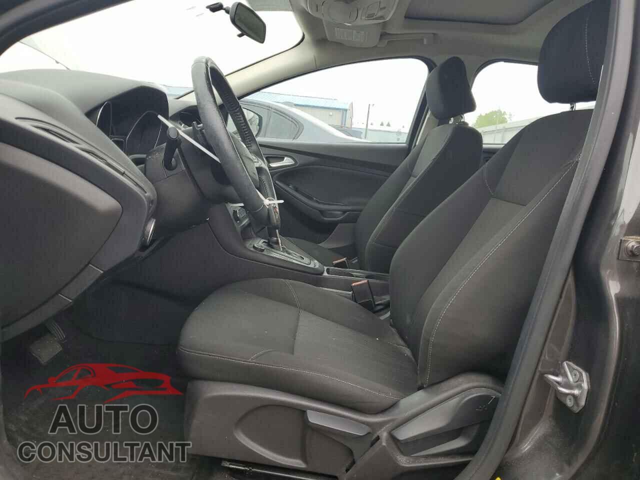 FORD FOCUS 2015 - 1FADP3F21FL297736