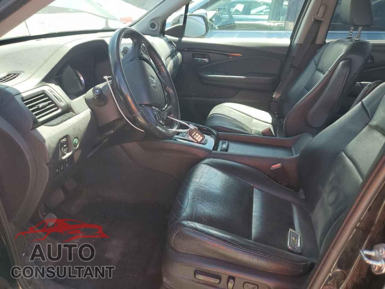 HONDA PILOT 2017 - 5FNYF6H97HB090784
