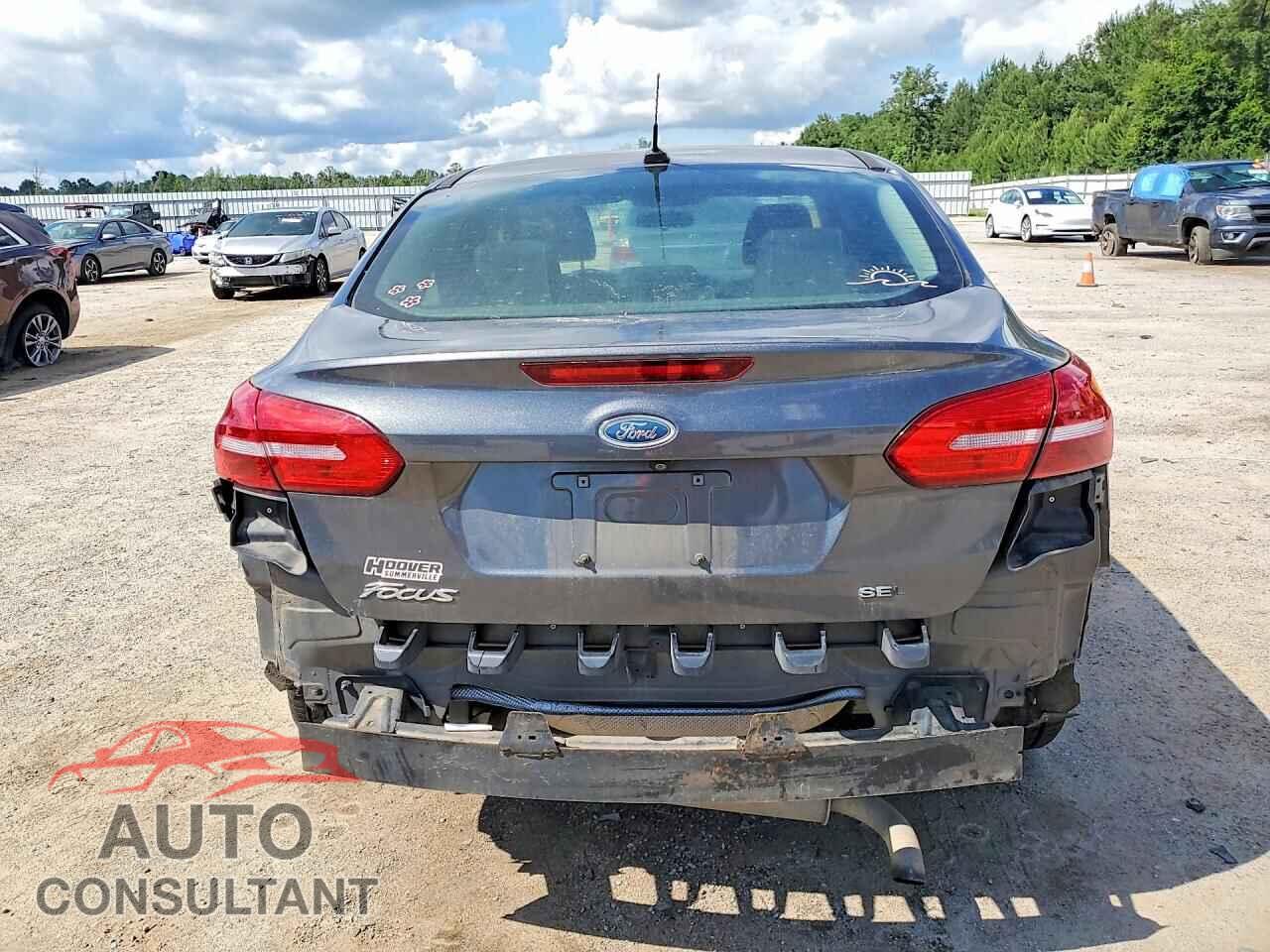 FORD FOCUS 2017 - 1FADP3H28HL227621