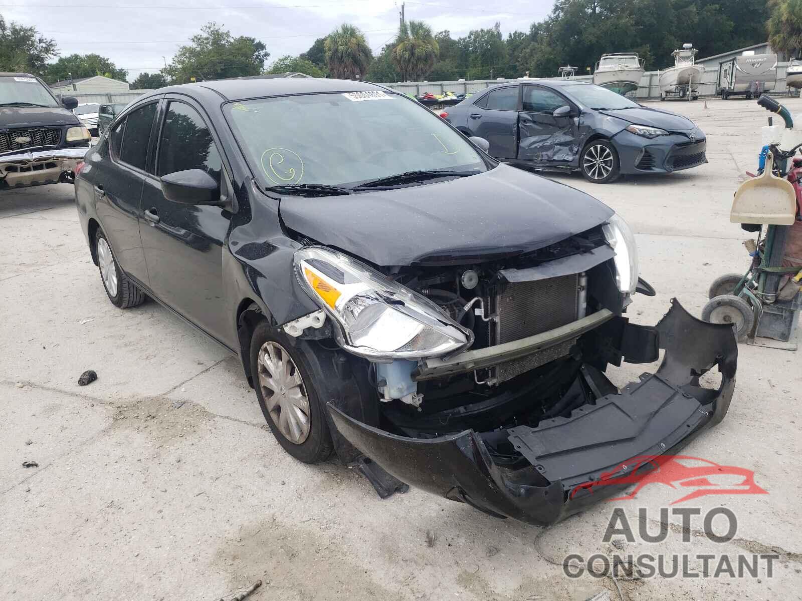 NISSAN VERSA 2017 - 3N1CN7AP9HL824096