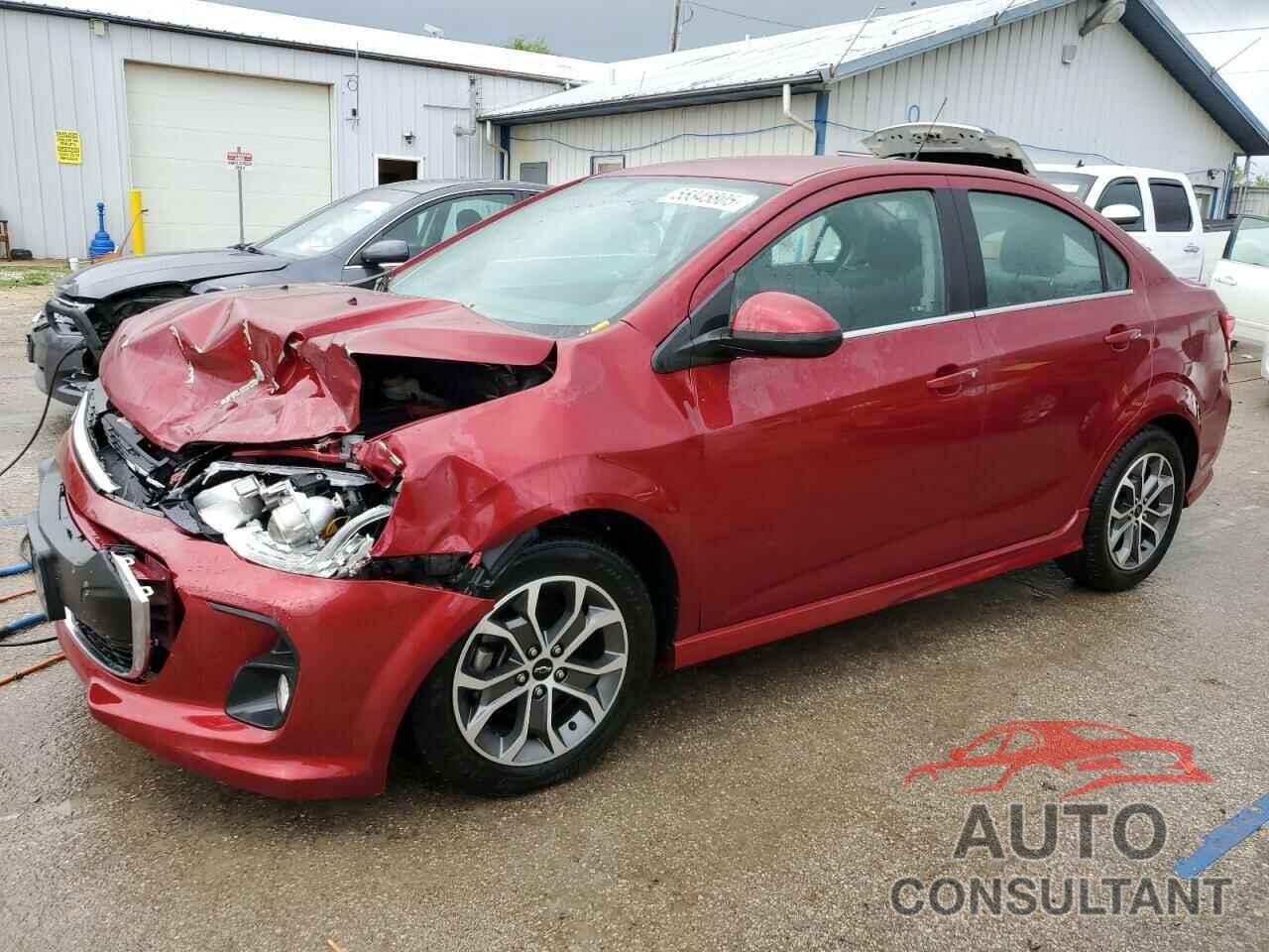 CHEVROLET SONIC 2018 - 1G1JD5SH6J4104665
