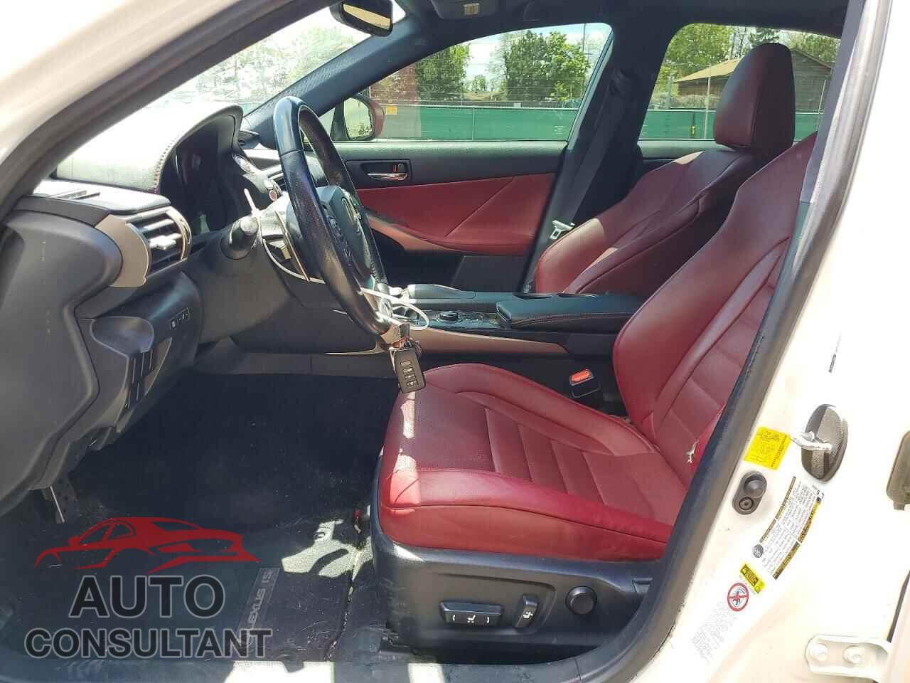 LEXUS IS 2014 - JTHCE1D28E5000871