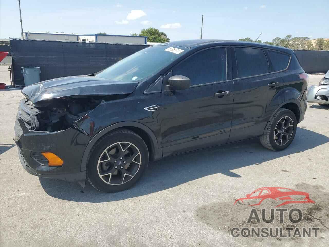 FORD ESCAPE 2017 - 1FMCU0F73HUB57060