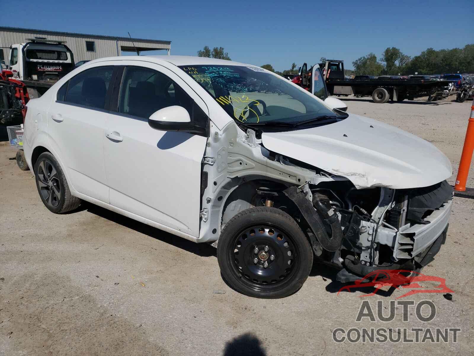 CHEVROLET SONIC 2020 - 1G1JF5SB5L4111423