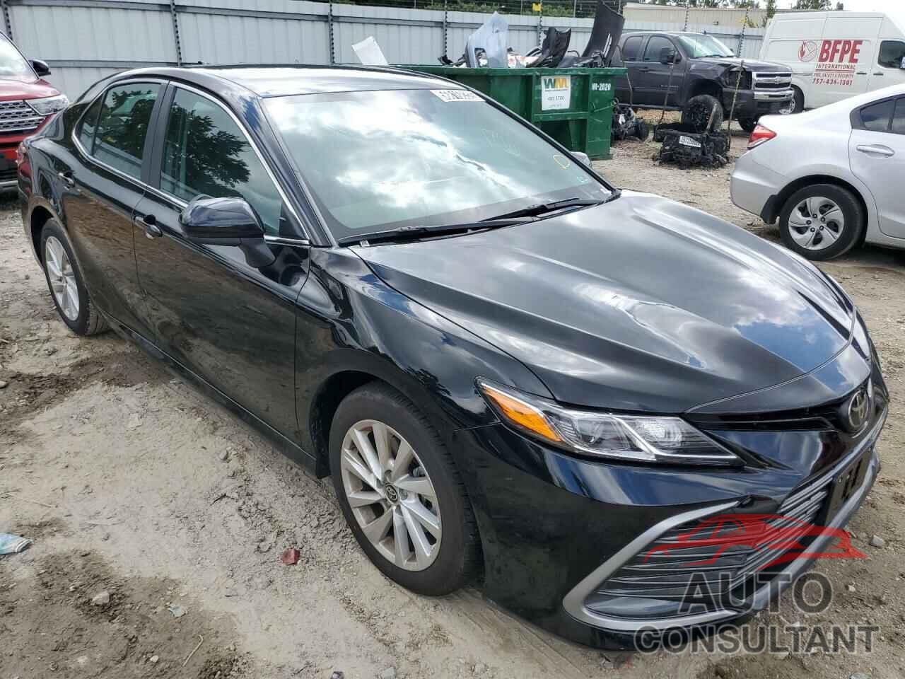 TOYOTA CAMRY 2022 - 4T1C11AK0NU698248