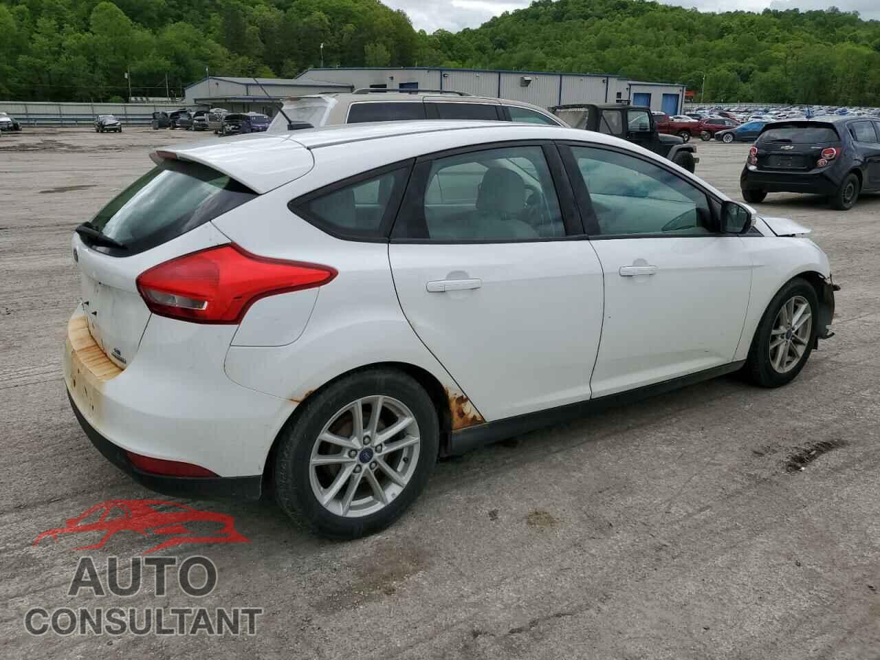 FORD FOCUS 2015 - 1FADP3K23FL262783