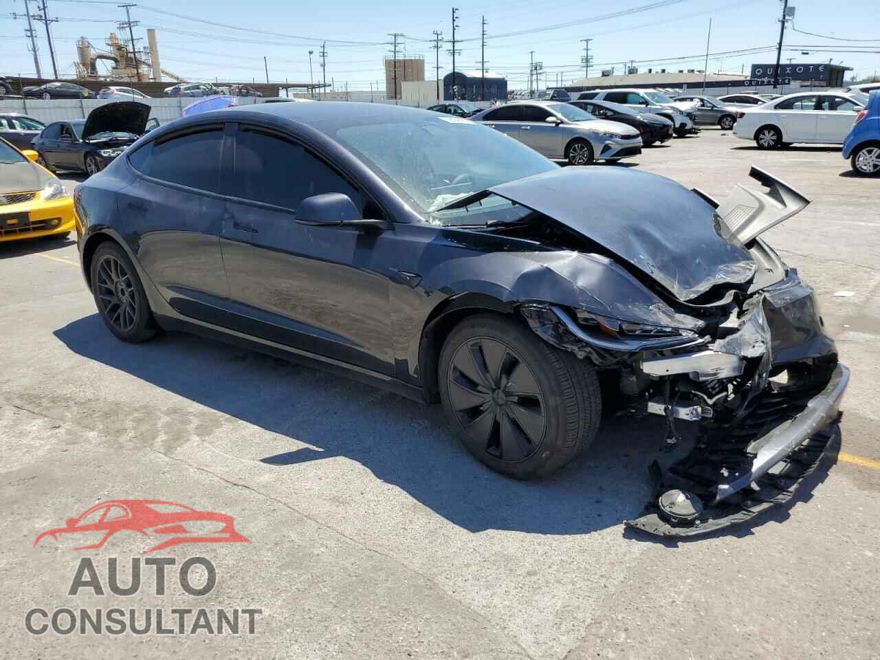 TESLA MODEL 3 2024 - 5YJ3E1EA5RF744407