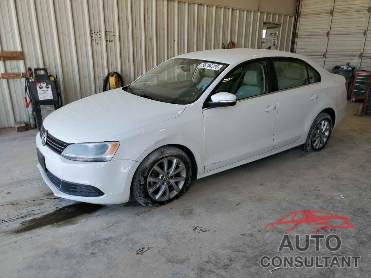 VOLKSWAGEN JETTA 2013 - 3VWDX7AJ7DM392102