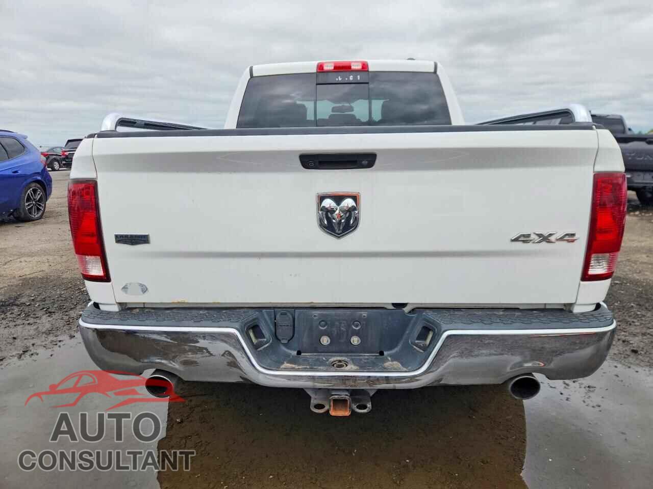 DODGE RAM 1500 2012 - 1C6RD7NT8CS256586